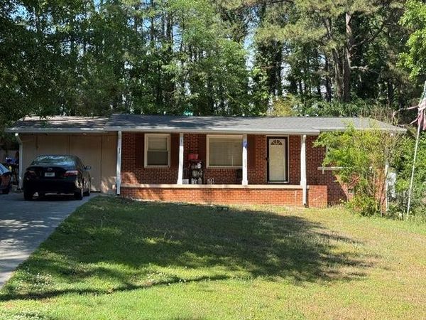 2756 Homeland Drive , Atlanta, GA 30360