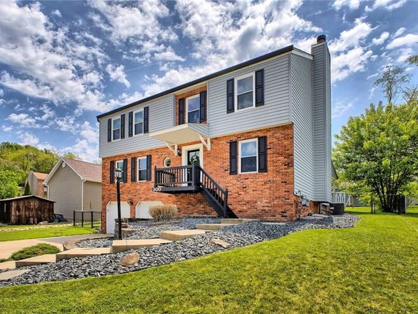 300 Burning Oaks Drive, Irwin, PA 15642