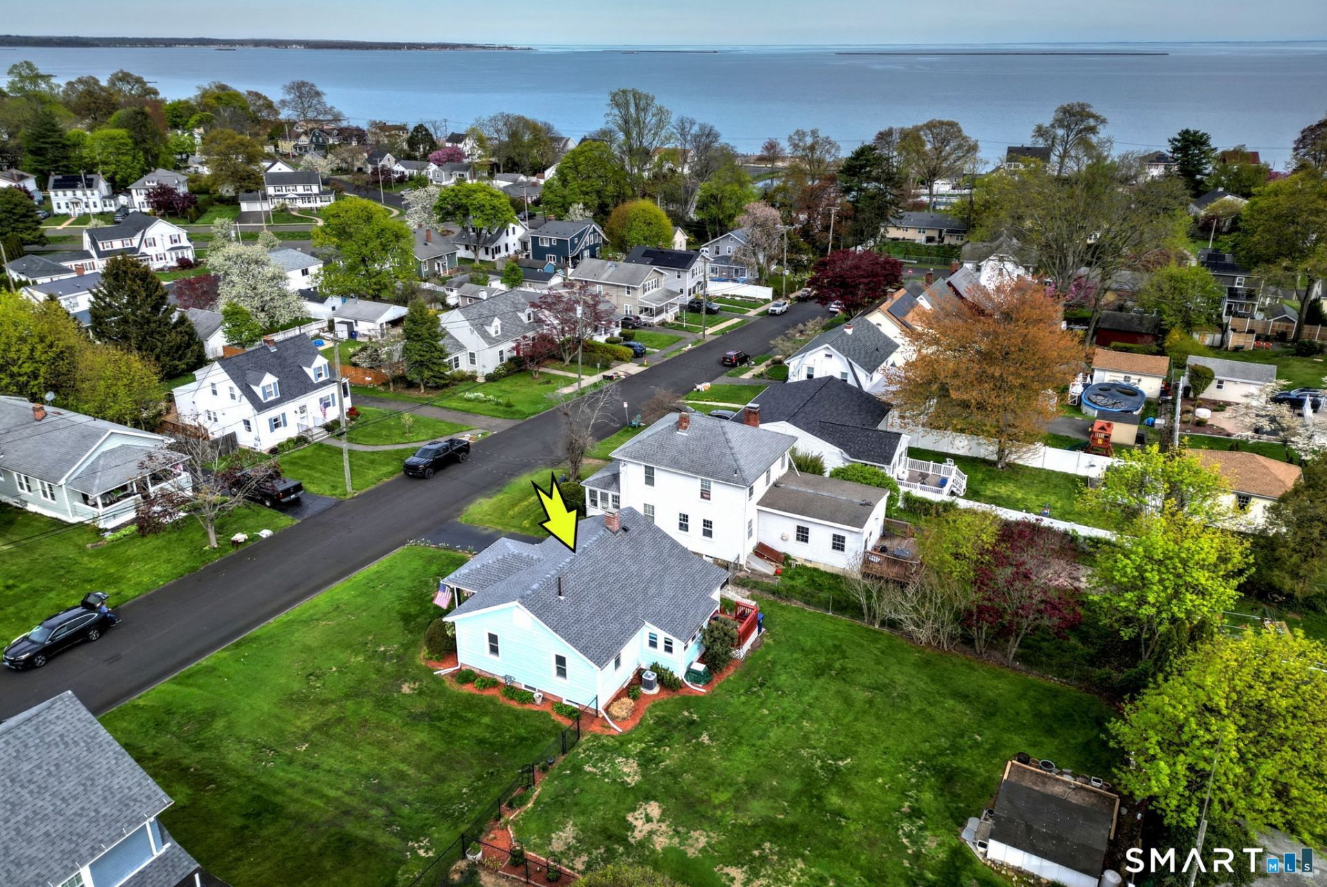 18 Grand, West Haven, CT 06516 Main Photo