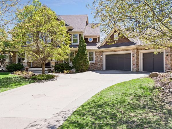 1750 Lucy Ridge Court , Chanhassen, MN 55317