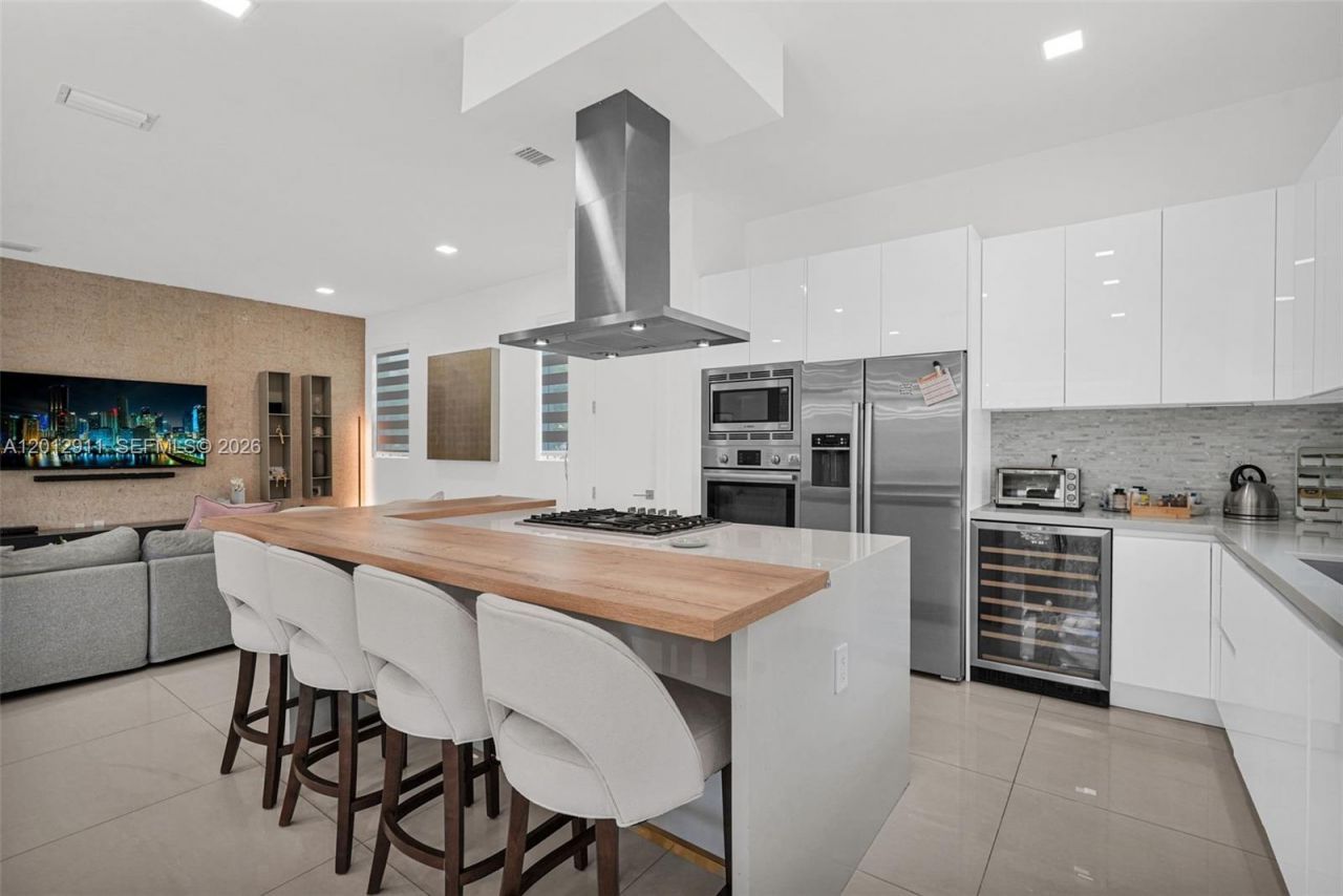 7509 NW 99th Ave, Doral, FL 33178 Photo