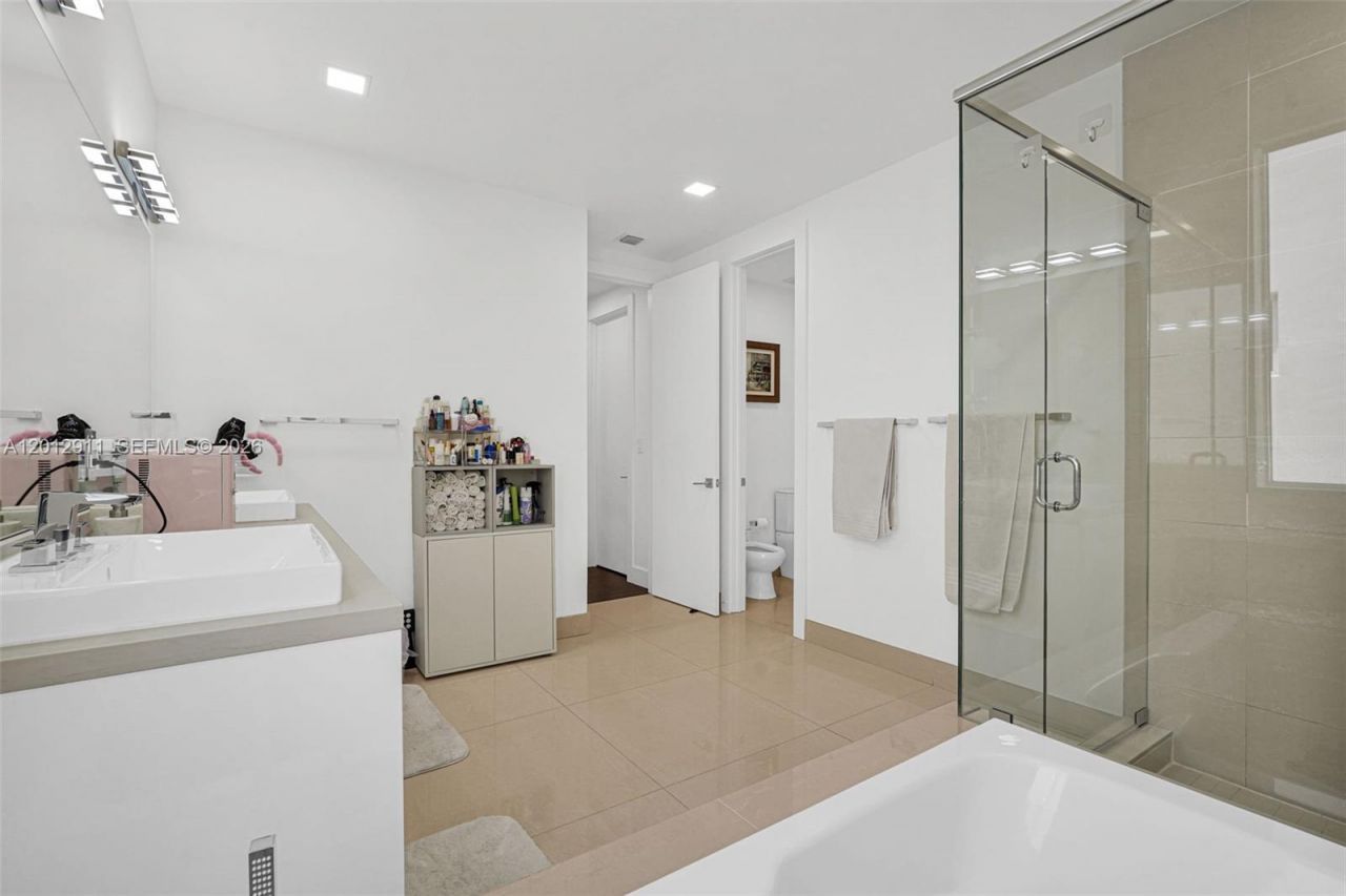 7509 NW 99th Ave, Doral, FL 33178 Photo