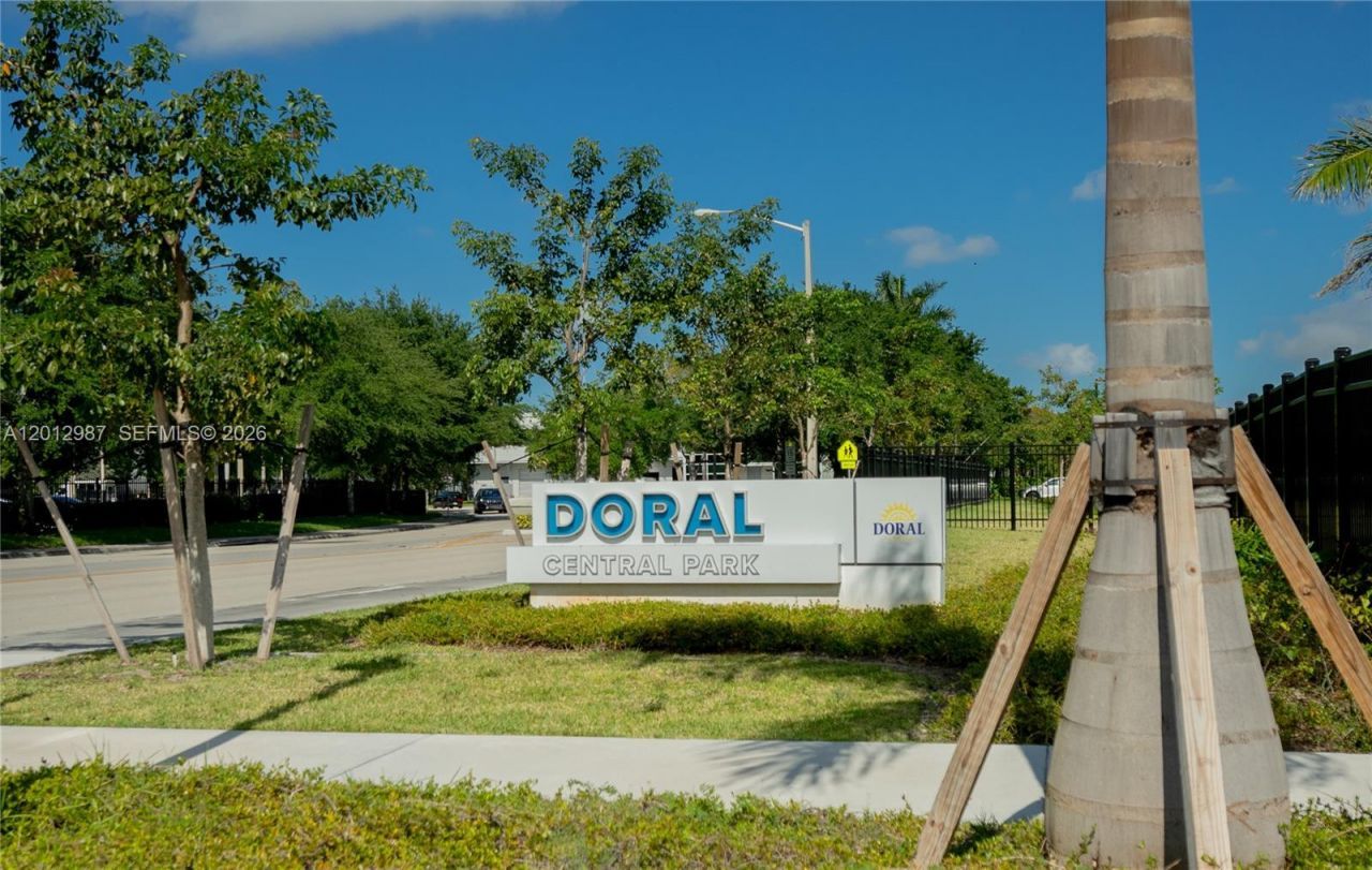 9165 NW 33rd St , Doral, FL 33172 Photo