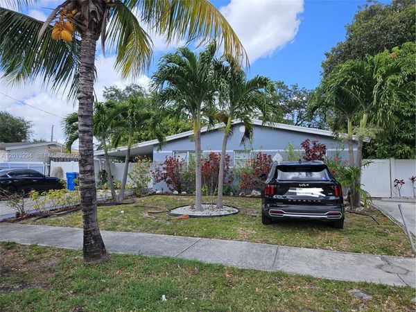 4201 SW 32nd Dr , Unit 1, West Park, FL 33023