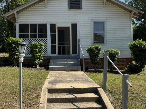 302 Robinson Street , Rockingham, NC 28379