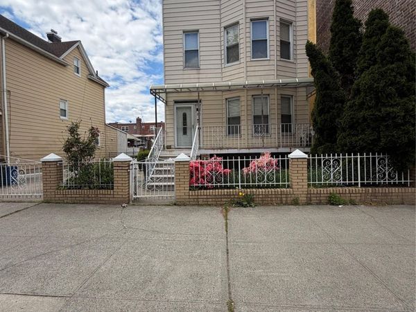 1871 Matthews Avenue, Bronx, NY 10462