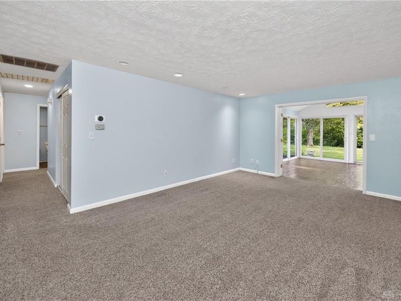 2749 Hemphill Road, Kettering, OH 45440 Photo 32