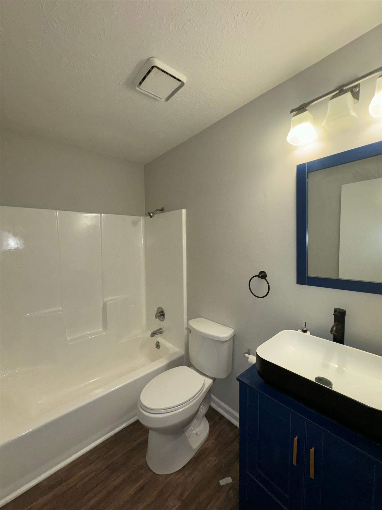 209 Cedar St.  Photo 6