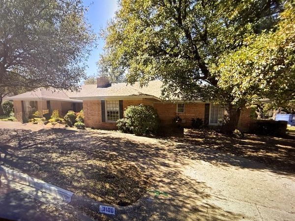 3100 Overton Park Drive W, Fort Worth, TX 76109