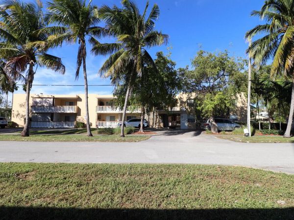 2031 NE 139th Street, Unit 40, North Miami Beach, FL 33181