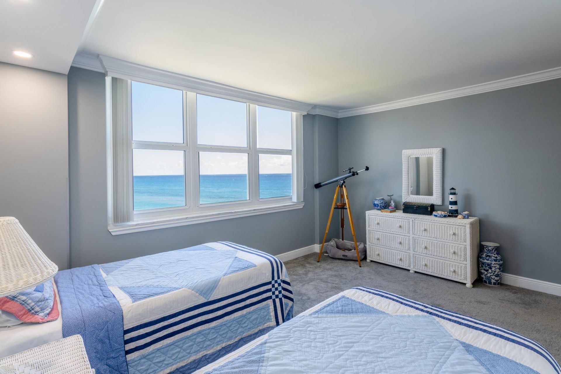 5440 N Ocean Drive, Unit 804, Singer Island, FL 33404 Photo