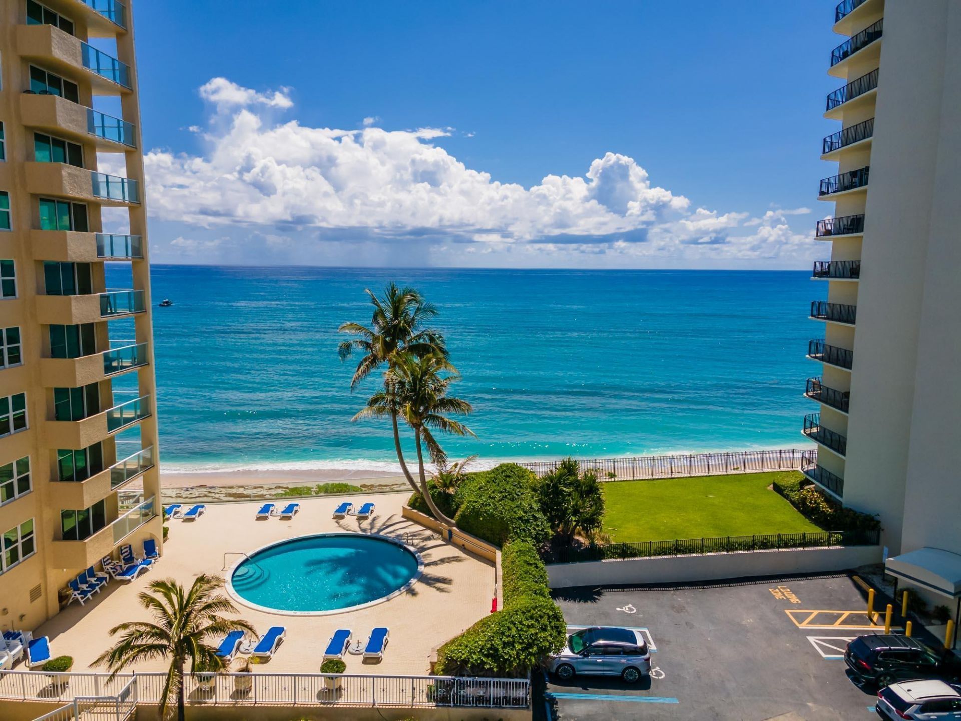 5440 N Ocean Drive, Unit 804, Singer Island, FL 33404 Photo