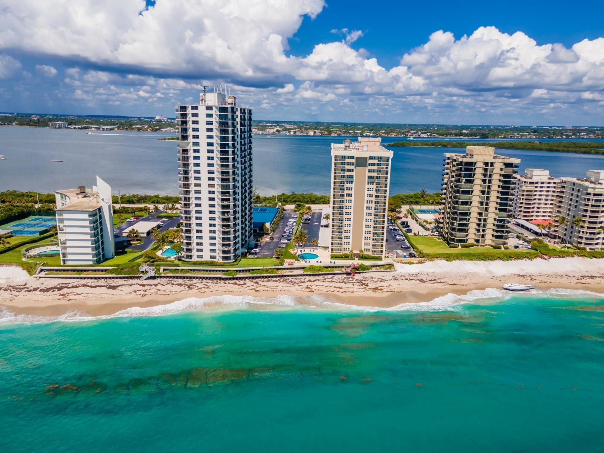 5440 N Ocean Drive, Unit 804, Singer Island, FL 33404 Photo