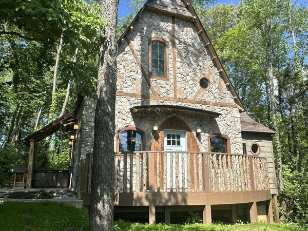 970 Douglas Dam Road, Kodak, TN 37764