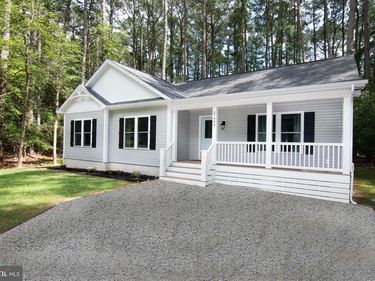 37444 CASTAWAY DRIVE, GREENBACKVILLE, VA 23356