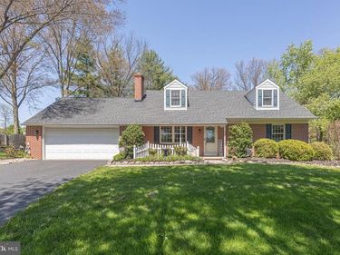 225 PARKVIEW COURT, HARLEYSVILLE, PA 19438