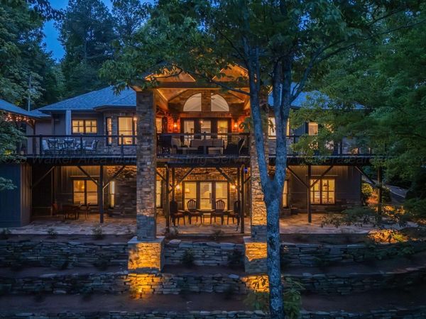 591 LAKE POINTE Dr, Arley, AL 35541