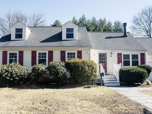 71 Elinor Rd, Newton, MA 02461