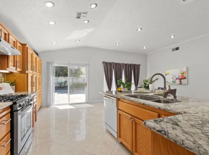 6616 Eskridge Way, Elk Grove, CA 95758 Photo
