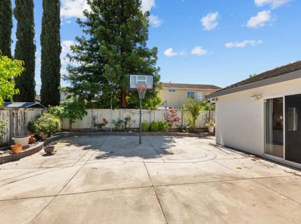 6616 Eskridge Way, Elk Grove, CA 95758 Photo
