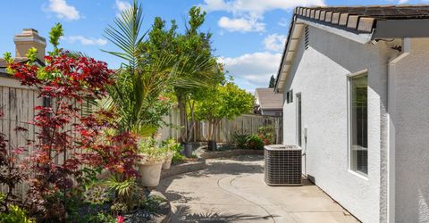 6616 Eskridge Way, Elk Grove, CA 95758 Photo