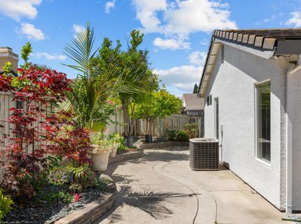 6616 Eskridge Way, Elk Grove, CA 95758 Photo