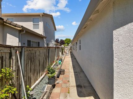 6616 Eskridge Way, Elk Grove, CA 95758 Photo