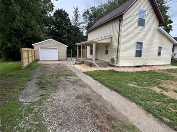 411 Crane Street , Eaton Rapids, MI 48827