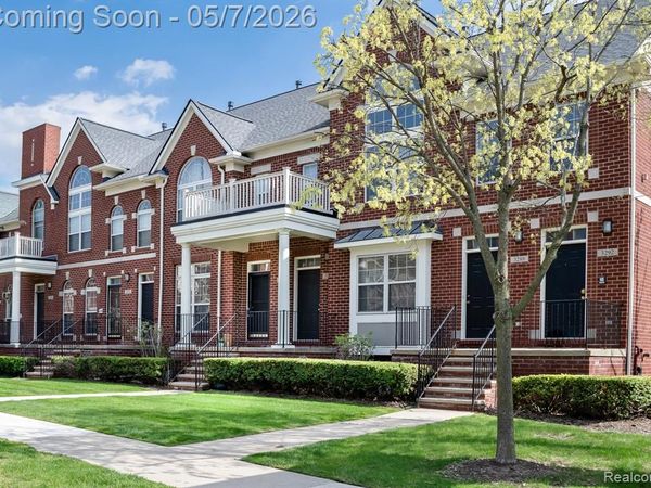 3280 Newbury Place, Troy, MI 48084