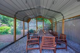 219 Haynsworth Street  photo 4