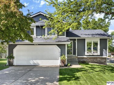 16621 Ohern Street , Omaha, NE 68135