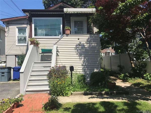 44 Graywood Road , Unit 2nd fl, Port Washington, NY 11050
