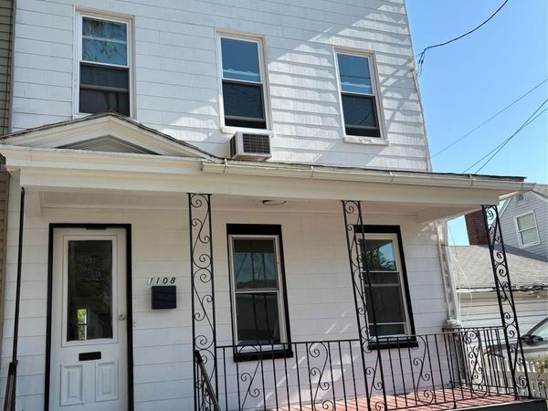 1108 1st Avenue , New Hyde Park, NY 11040