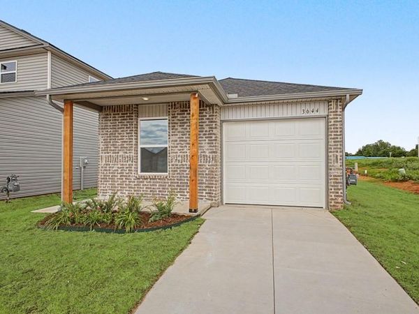 3644 Maggie Road, Mustang, OK 73064