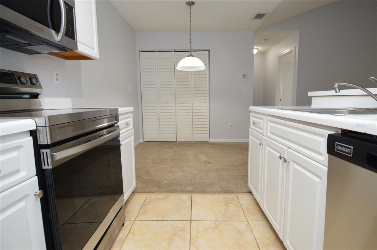 10265 Gandy Boulevard N, Unit 1804, Saint Petersburg, FL 33702 Photo