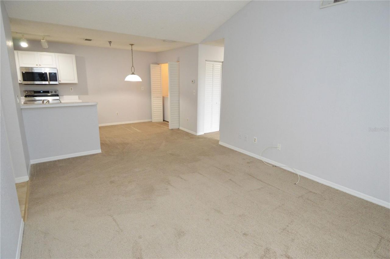 10265 Gandy Boulevard N, Unit 1804, Saint Petersburg, FL 33702 Photo