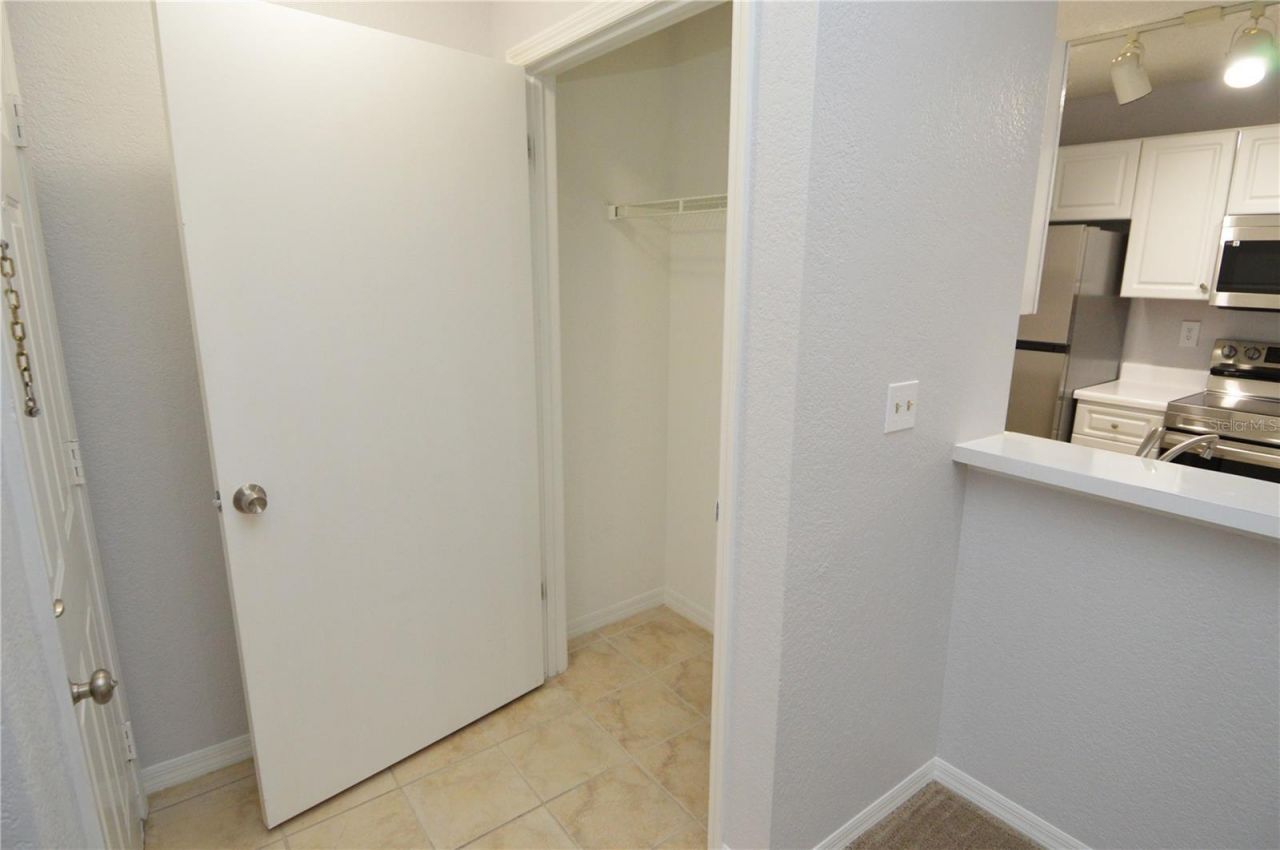 10265 Gandy Boulevard N, Unit 1804, Saint Petersburg, FL 33702 Photo