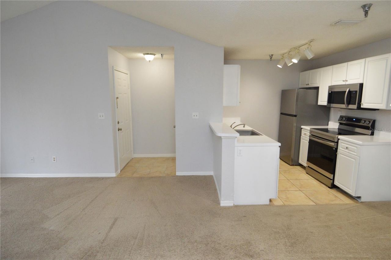 10265 Gandy Boulevard N, Unit 1804, Saint Petersburg, FL 33702 Photo