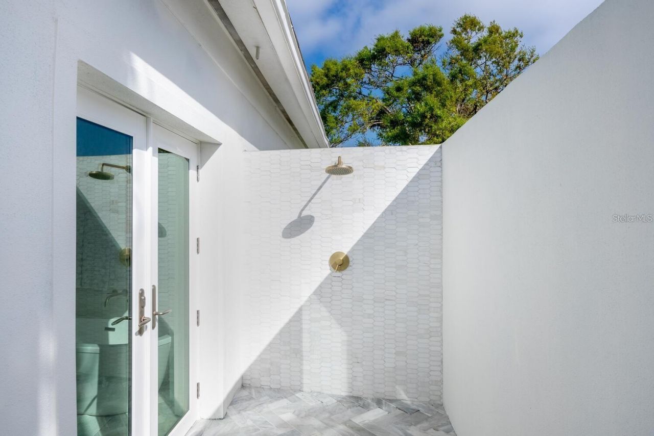 4104 Las Palmas Way, Sarasota, FL 34238 Photo