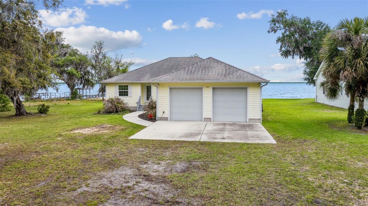 102 Sandra Lane , Crescent City, FL 32112 Photo