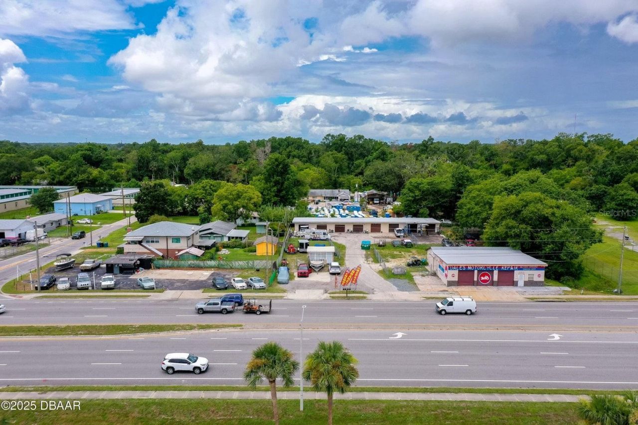 1520 N NOVA & 10TH ROAD  Daytona Beach, FL 32117