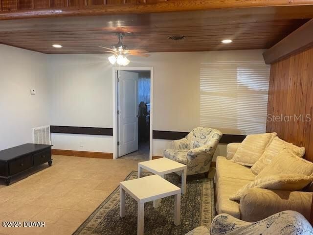 1520 N Nova & 10th Road , Daytona Beach, FL 32117 Photo