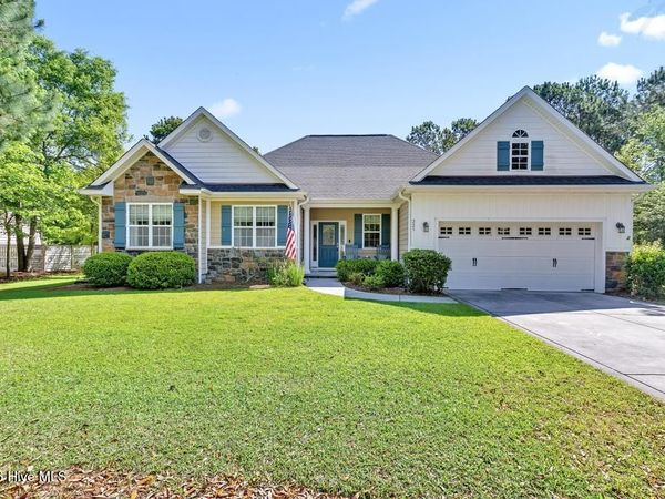 223 Royal Tern Drive, Sneads Ferry, NC 28460