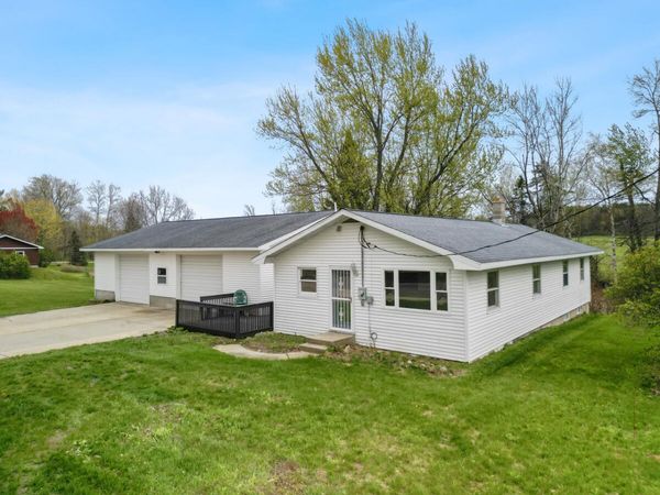 15065 21 Mile Road, Big Rapids, MI 49307