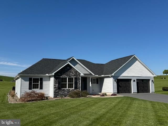 10 HARVEST DRIVE , LEWISTOWN, PA 17044