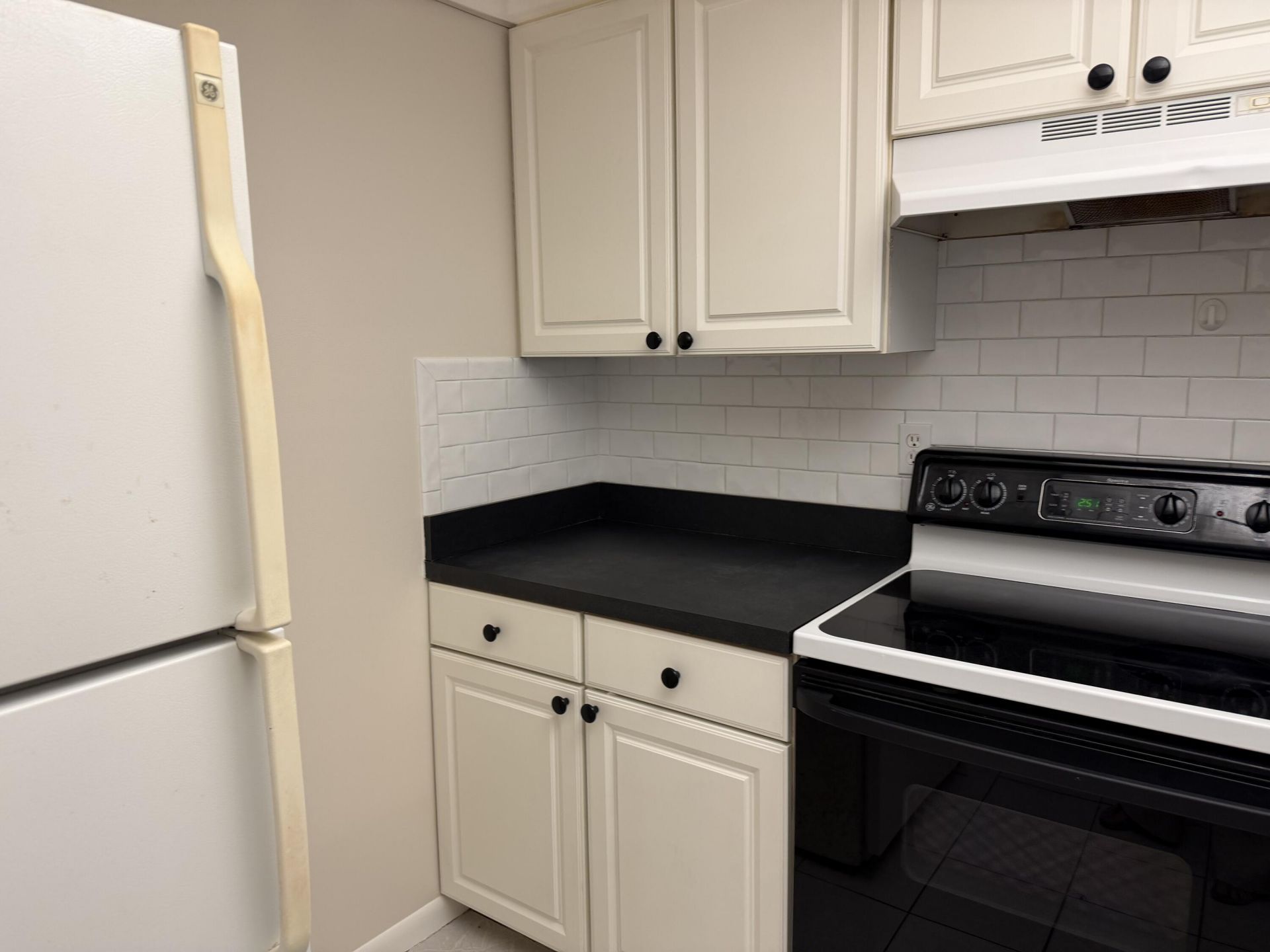 950 S Kanner Highway, Unit A25, Stuart, FL 34994 Photo