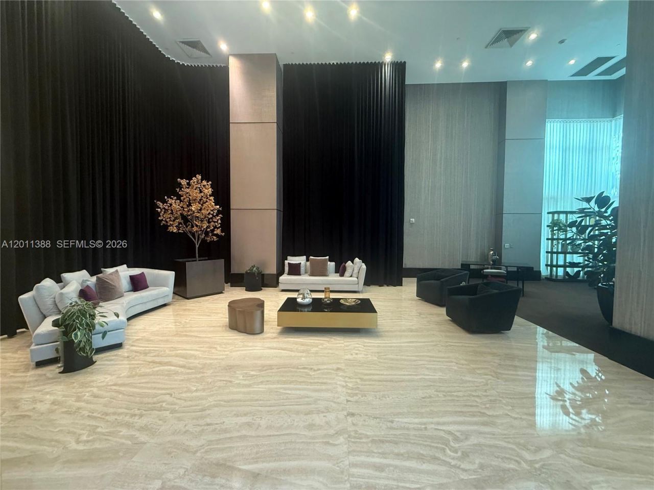 950 Brickell Bay Dr, Unit 4308, Miami, FL 33131 Photo