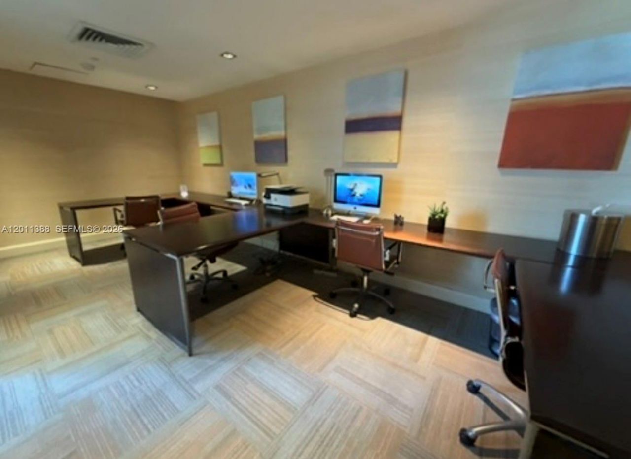 950 Brickell Bay Dr, Unit 4308, Miami, FL 33131 Photo