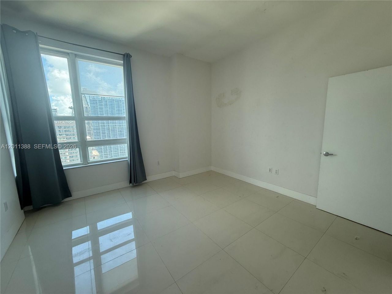 950 Brickell Bay Dr, Unit 4308, Miami, FL 33131 Photo