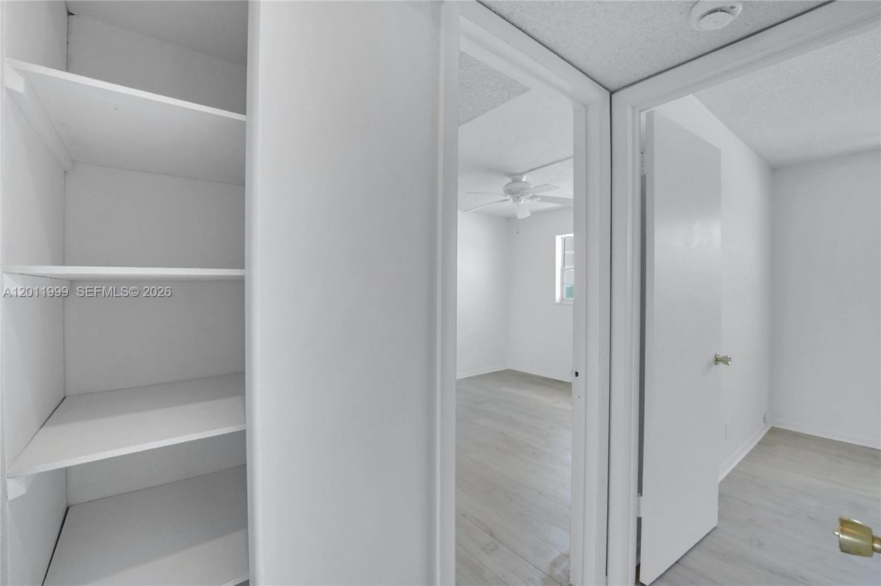 2145 Pierce Street , Unit 418, Hollywood, FL 33020 Photo